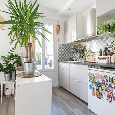 Beautiful And Bright Studio Near Belleville Appartamento
